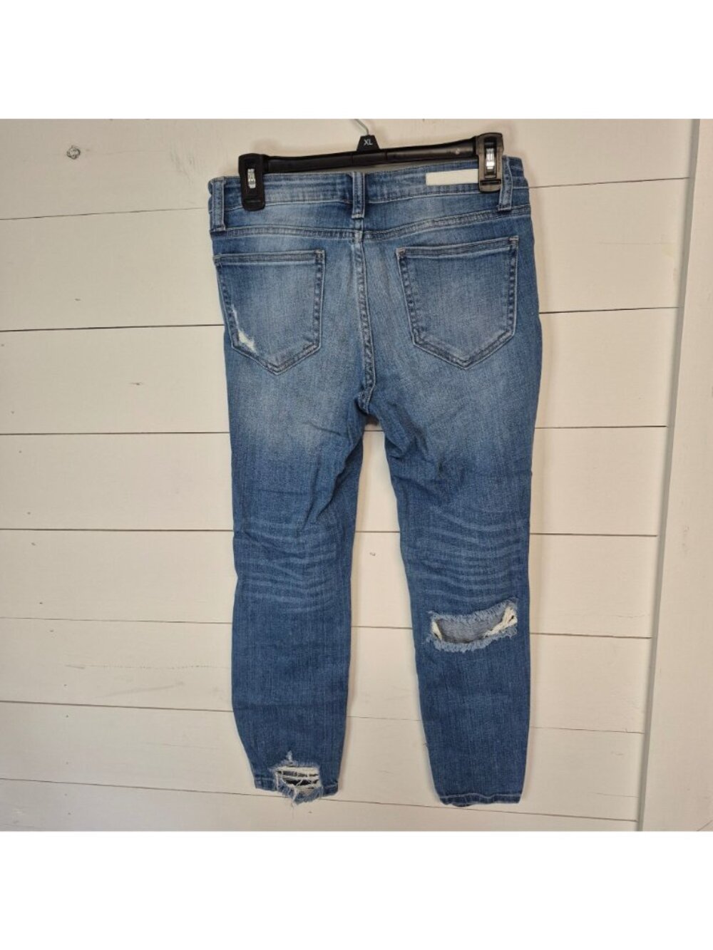 Cello Women's Distressed Mid-Rise Skinny Cropped Jeans Size 7 - Picture 5 of 7
